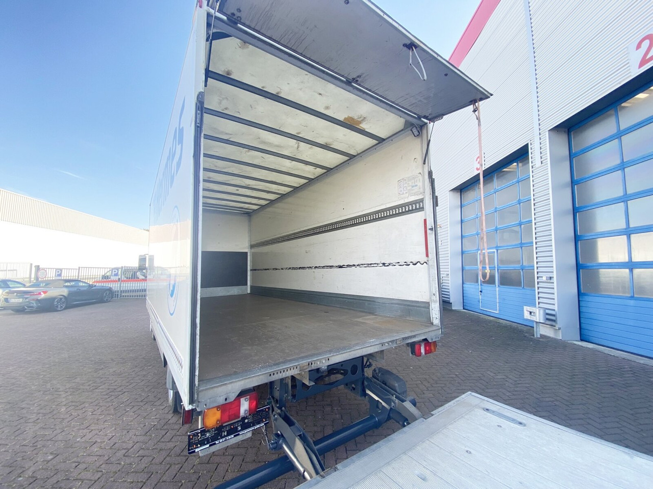 Mercedes-Benz Atego 816 4x2 Atego 816 4x2 mit Sörensen LBW - Camião furgão: foto 3 Mercedes-Benz Atego 816 4x2 Atego 816 4x2 mit Sörensen LBW - Camião furgão: foto 3