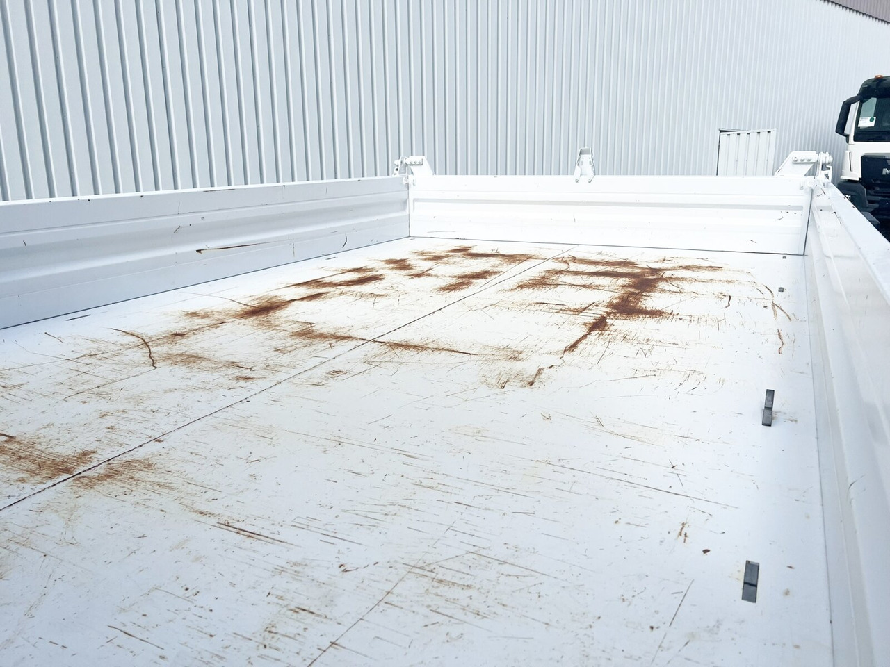 Mercedes-Benz Atego 818/23 K 4x2 Atego 818/23 4x2, 2x AHK, Meiller-Kipper, mehrfach Vorhanden! - Camião chassi: foto 2 Mercedes-Benz Atego 818/23 K 4x2 Atego 818/23 4x2, 2x AHK, Meiller-Kipper, mehrfach Vorhanden! - Camião chassi: foto 2