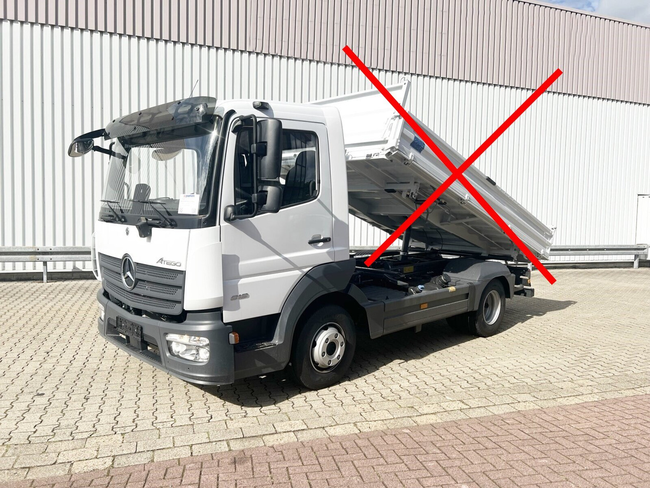 Mercedes-Benz Atego 818 K 4x2 Atego 818 K 4x2, 2x AHK, 5x VORHANDEN! - Camião chassi: foto 1 Mercedes-Benz Atego 818 K 4x2 Atego 818 K 4x2, 2x AHK, 5x VORHANDEN! - Camião chassi: foto 1