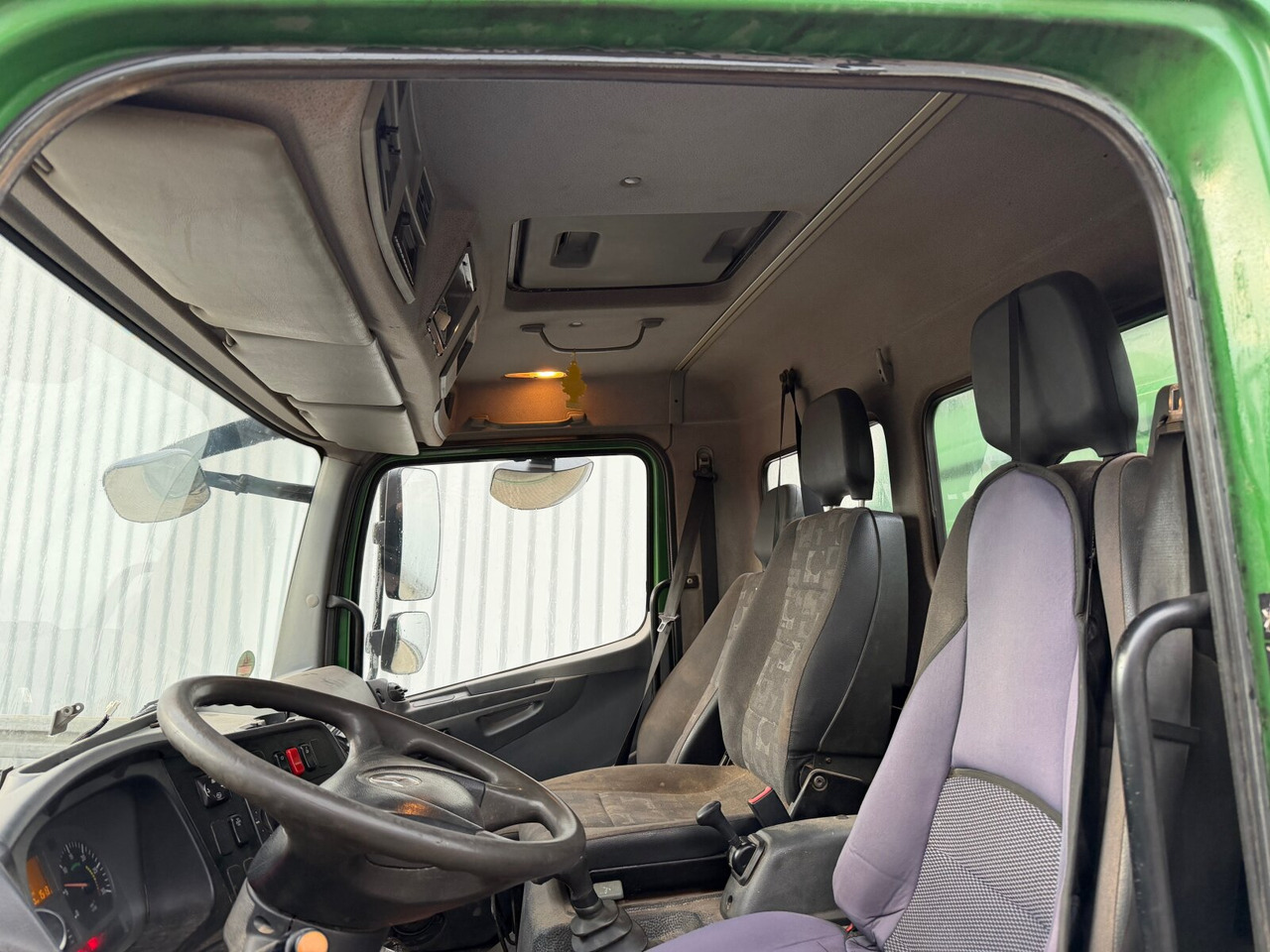 Mercedes-Benz Atego 818 K 4x2 Atego 818 K 4x2, 2x AHK - Camião basculante: foto 3 Mercedes-Benz Atego 818 K 4x2 Atego 818 K 4x2, 2x AHK - Camião basculante: foto 3