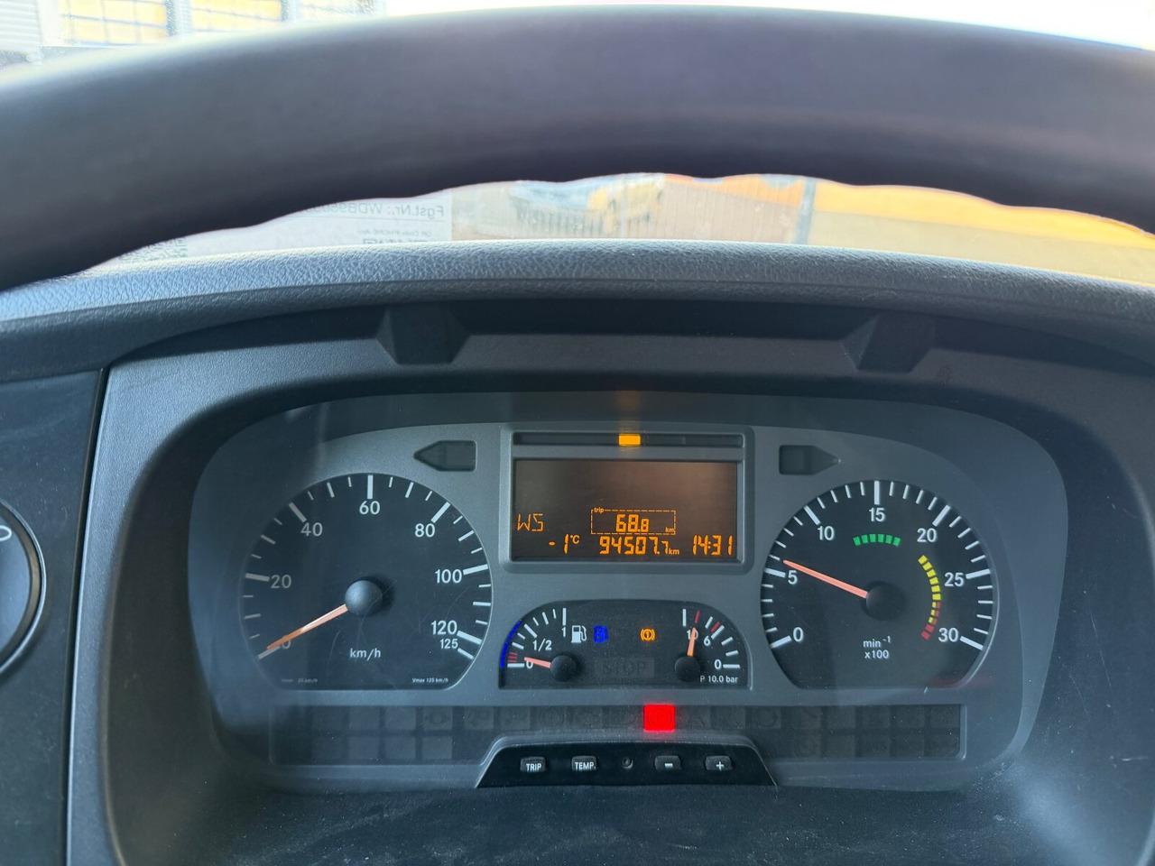 Mercedes-Benz Axor 1829 L 4x2 Axor 1829 L 4x2, 6-Sitzer - Camião de caixa aberta/ Plataforma: foto 2 Mercedes-Benz Axor 1829 L 4x2 Axor 1829 L 4x2, 6-Sitzer - Camião de caixa aberta/ Plataforma: foto 2