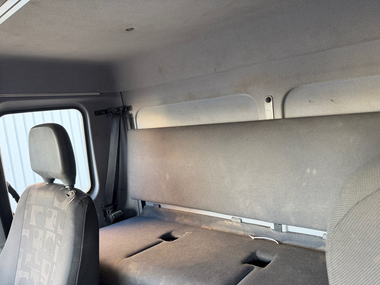 Mercedes-Benz Axor 1829 L 4x2 Axor 1829 L 4x2, 6-Sitzer - Camião de caixa aberta/ Plataforma: foto 5 Mercedes-Benz Axor 1829 L 4x2 Axor 1829 L 4x2, 6-Sitzer - Camião de caixa aberta/ Plataforma: foto 5