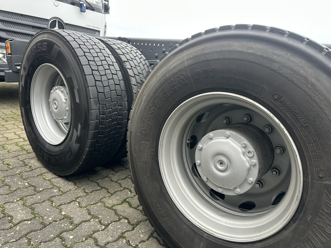 Mercedes-Benz Axor 2629 K 6x4 Axor 2629 K 6x4, PTO, Steel, Manual, 6-Zylinder - Camião chassi: foto 2 Mercedes-Benz Axor 2629 K 6x4 Axor 2629 K 6x4, PTO, Steel, Manual, 6-Zylinder - Camião chassi: foto 2