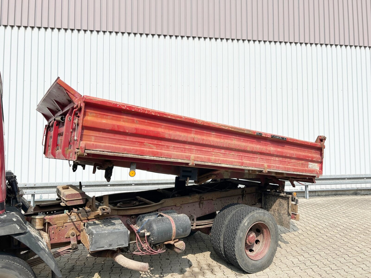 Camião basculante Mercedes-Benz LK 1117 K 4x2 LK 1117 K 4x2, 6-Zylinder Motor, 2x AHK: foto 13