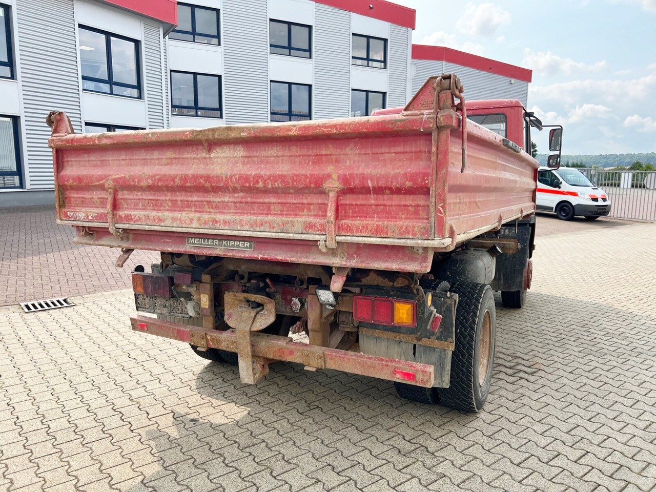 Camião basculante Mercedes-Benz LK 1117 K 4x2 LK 1117 K 4x2, 6-Zylinder Motor, 2x AHK: foto 9