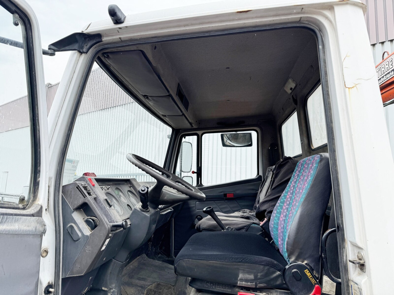 Mercedes-Benz LK 814 4x2 LK 814 4x2, 6-Zylinder, Kran Tirre Euro 35 - Camião grua, Camião de caixa aberta/ Plataforma: foto 3 Mercedes-Benz LK 814 4x2 LK 814 4x2, 6-Zylinder, Kran Tirre Euro 35 - Camião grua, Camião de caixa aberta/ Plataforma: foto 3