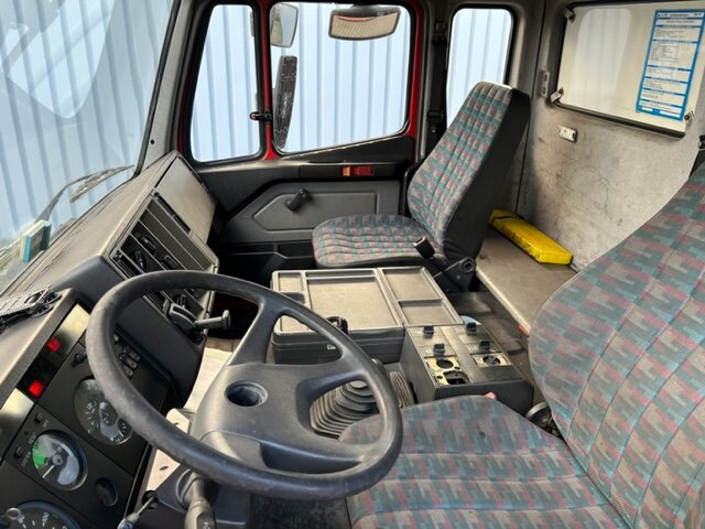 Mercedes-Benz SK II 25/2634 K 6x4 SK II 25/2634 K 6x4 - Camião chassi: foto 3 Mercedes-Benz SK II 25/2634 K 6x4 SK II 25/2634 K 6x4 - Camião chassi: foto 3