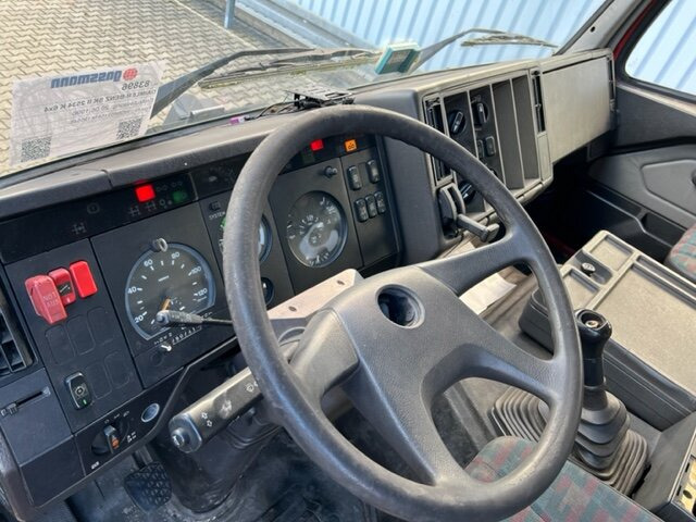 Mercedes-Benz SK II 25/2634 K 6x4 SK II 25/2634 K 6x4 - Camião chassi: foto 4 Mercedes-Benz SK II 25/2634 K 6x4 SK II 25/2634 K 6x4 - Camião chassi: foto 4