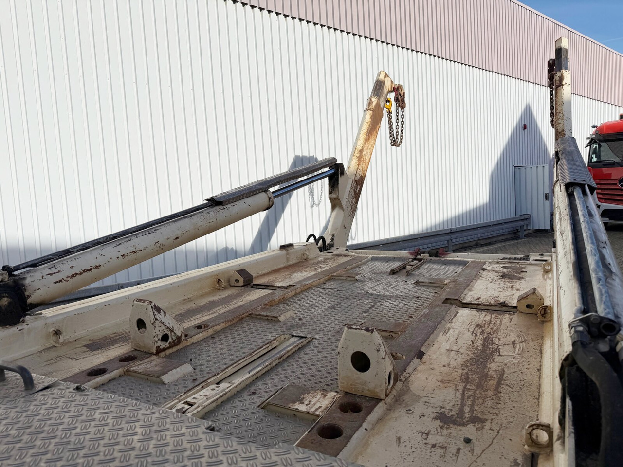 Scania P 320/400 6x2-4 P 320/400 6x2-4, Lenk-/Liftachse, Tele-Absetzanlage, Funk - Camião multibenne: foto 2 Scania P 320/400 6x2-4 P 320/400 6x2-4, Lenk-/Liftachse, Tele-Absetzanlage, Funk - Camião multibenne: foto 2