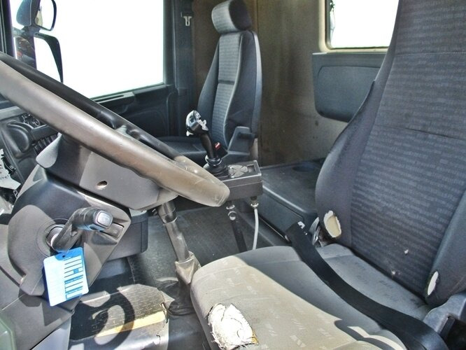 Scania R420 CB 8x4 MNZ R420 CB 8x4 MNZ, Retarder, Euro4 - Camião polibenne: foto 5 Scania R420 CB 8x4 MNZ R420 CB 8x4 MNZ, Retarder, Euro4 - Camião polibenne: foto 5