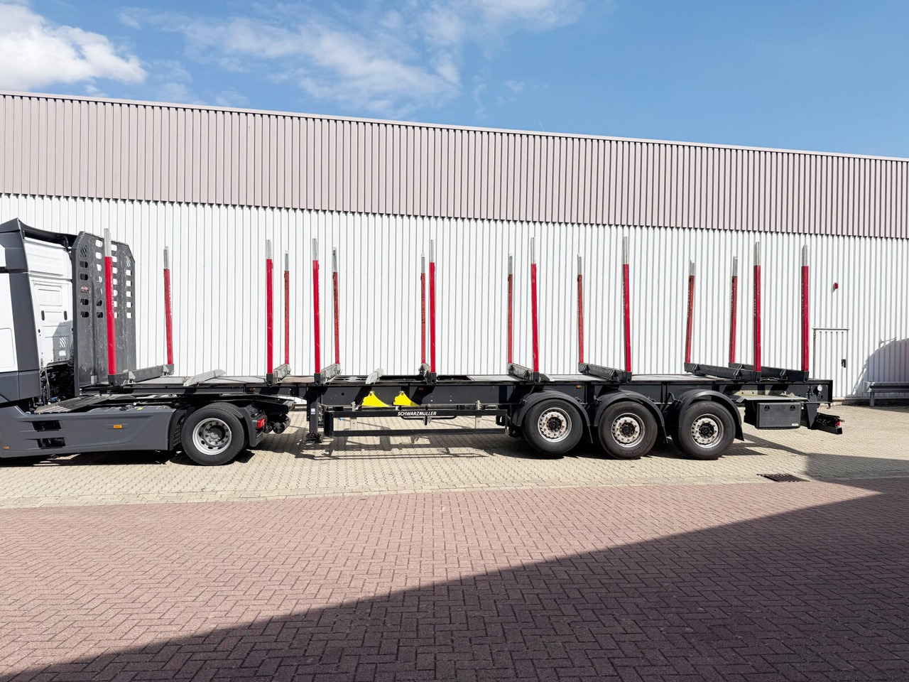 Schwarzmüller 3-Achs Holzauflieger 3-Achs Holzauflieger, Liftachse, MEHRFACH VORHANDEN! - Semi-reboque transporte de madeira: foto 4 Schwarzmüller 3-Achs Holzauflieger 3-Achs Holzauflieger, Liftachse, MEHRFACH VORHANDEN! - Semi-reboque transporte de madeira: foto 4