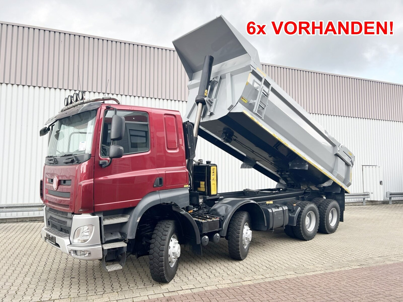 Tatra Phoenix 8x8 Phoenix 8x8, Stahlmulde ca. 22m³, hydr. Heckklappe - Dumper: foto 1 Tatra Phoenix 8x8 Phoenix 8x8, Stahlmulde ca. 22m³, hydr. Heckklappe - Dumper: foto 1