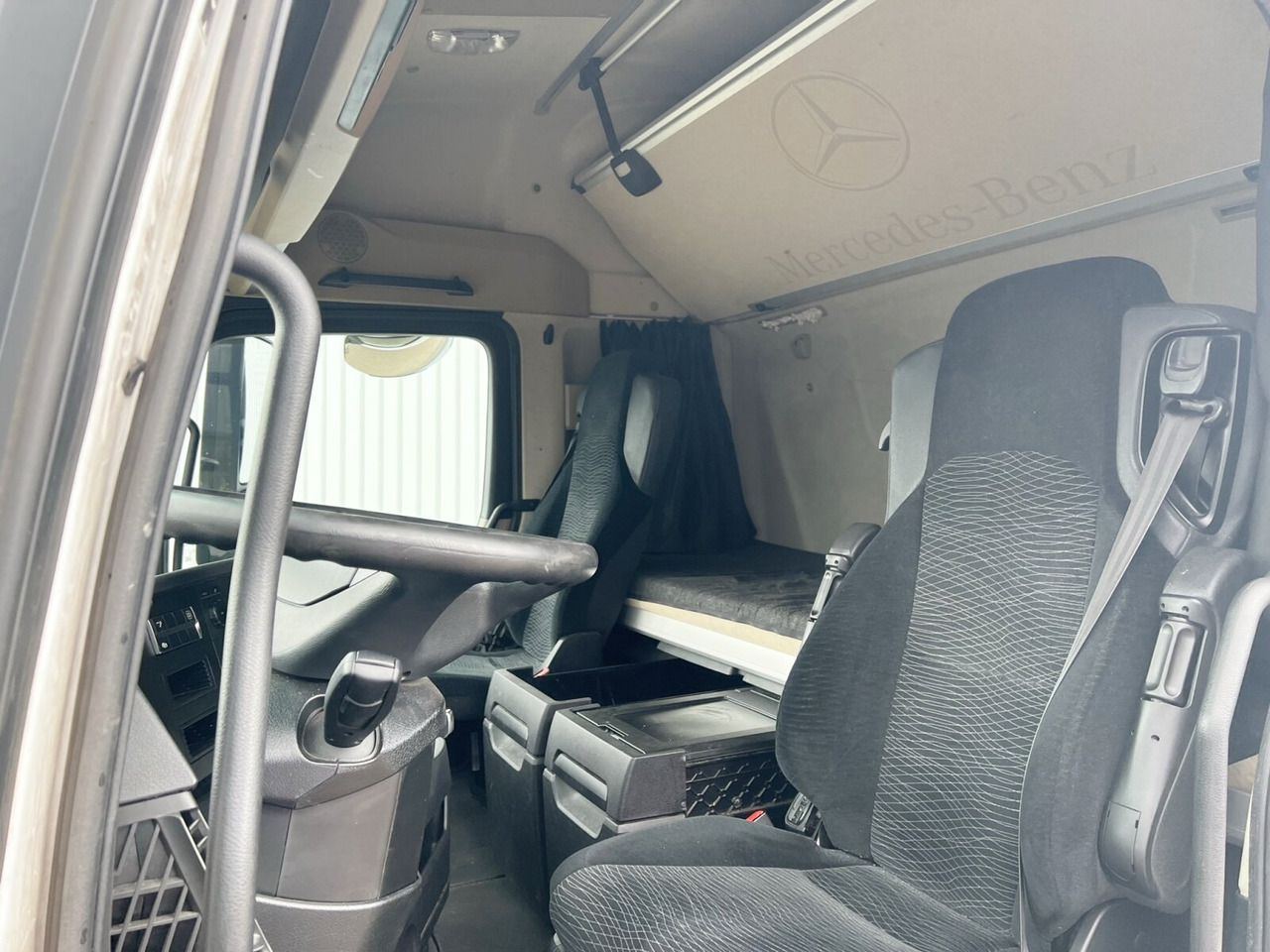 Mercedes-Benz Actros 1842 LS 4x2 Actros 1842 LS 4x2, 7x VORHANDEN - Tractor: foto 3 Mercedes-Benz Actros 1842 LS 4x2 Actros 1842 LS 4x2, 7x VORHANDEN - Tractor: foto 3