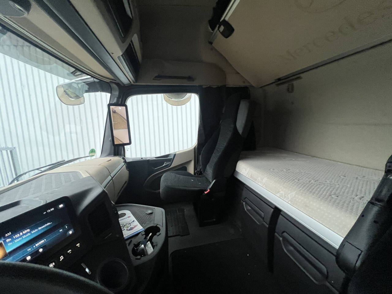 Mercedes-Benz Actros 1848 LS 4x2 Actros 1848 LS 4x2, Volumer, Retarder - Tractor: foto 3 Mercedes-Benz Actros 1848 LS 4x2 Actros 1848 LS 4x2, Volumer, Retarder - Tractor: foto 3