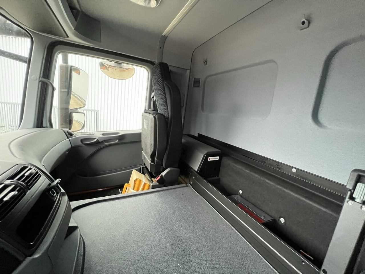 Tractor novo Mercedes-Benz Actros 2141 K 4x2 Actros 2141 K 4x2: foto 14