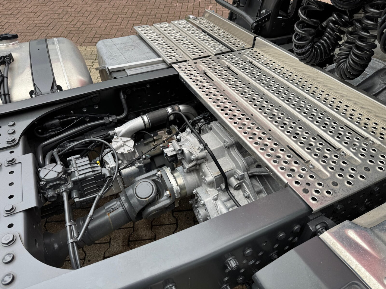 Mercedes-Benz Actros 2648 LS 6x2 Actros 2648 LS 6x2, Retarder, Liftachse, MirrorCam, StreamSpace, Navi, LED - Tractor: foto 2 Mercedes-Benz Actros 2648 LS 6x2 Actros 2648 LS 6x2, Retarder, Liftachse, MirrorCam, StreamSpace, Navi, LED - Tractor: foto 2