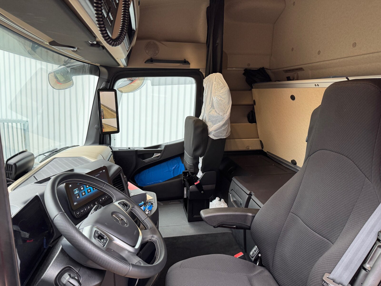 Mercedes-Benz Actros 2648 LS 6x2 Actros 2648 LS 6x2, Retarder, Liftachse, MirrorCam, StreamSpace, Navi, LED - Tractor: foto 3 Mercedes-Benz Actros 2648 LS 6x2 Actros 2648 LS 6x2, Retarder, Liftachse, MirrorCam, StreamSpace, Navi, LED - Tractor: foto 3