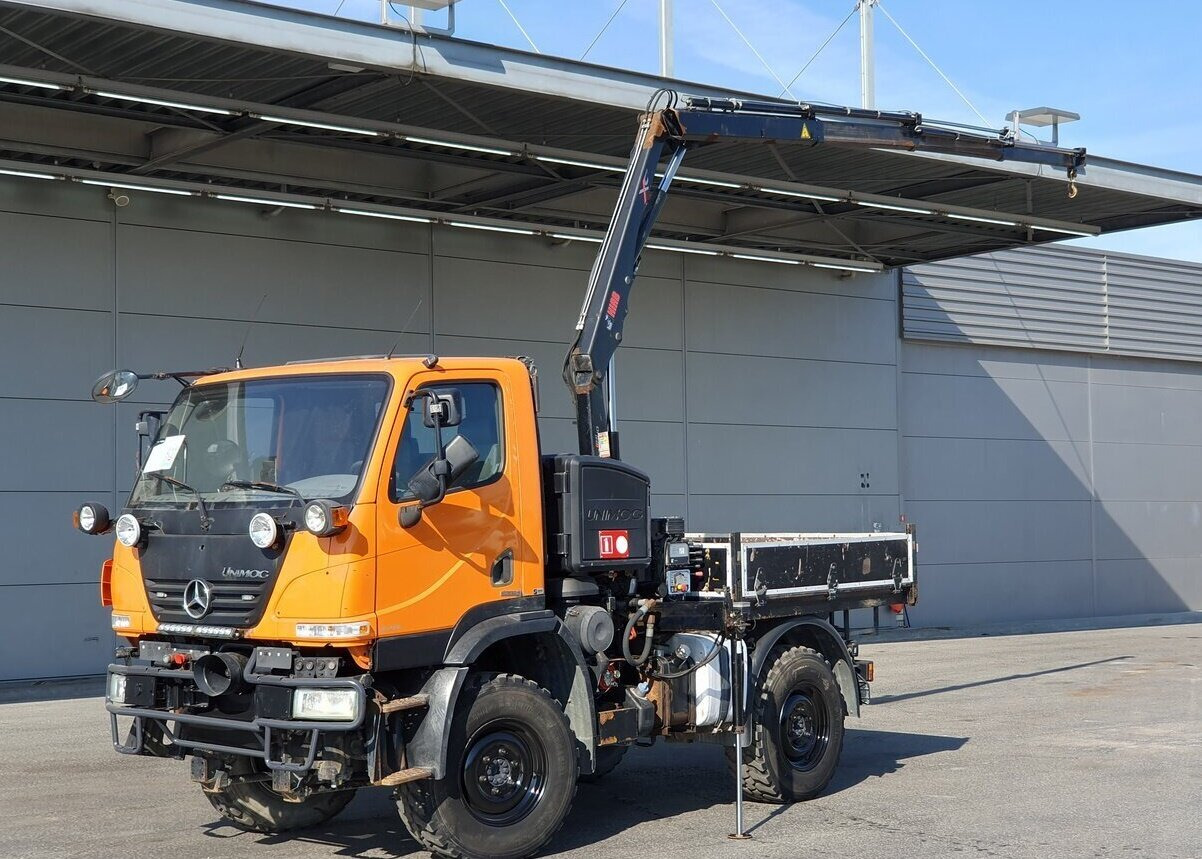 Unimog U 20 4x4 U 20 4x4, Zapfwelle, Kran Hiab 022D-3 HiDuo, Funk - Veículo comercial: foto 1 Unimog U 20 4x4 U 20 4x4, Zapfwelle, Kran Hiab 022D-3 HiDuo, Funk - Veículo comercial: foto 1