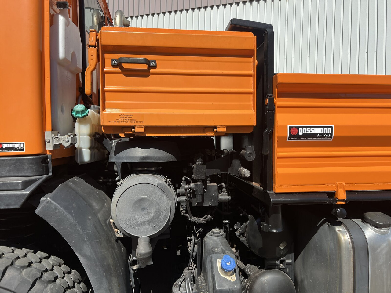 Unimog U 20 U405/70 4x4 U 20 U405/70 4x4, Kipper, Winterdienstplatte - Veículo comercial: foto 4 Unimog U 20 U405/70 4x4 U 20 U405/70 4x4, Kipper, Winterdienstplatte - Veículo comercial: foto 4
