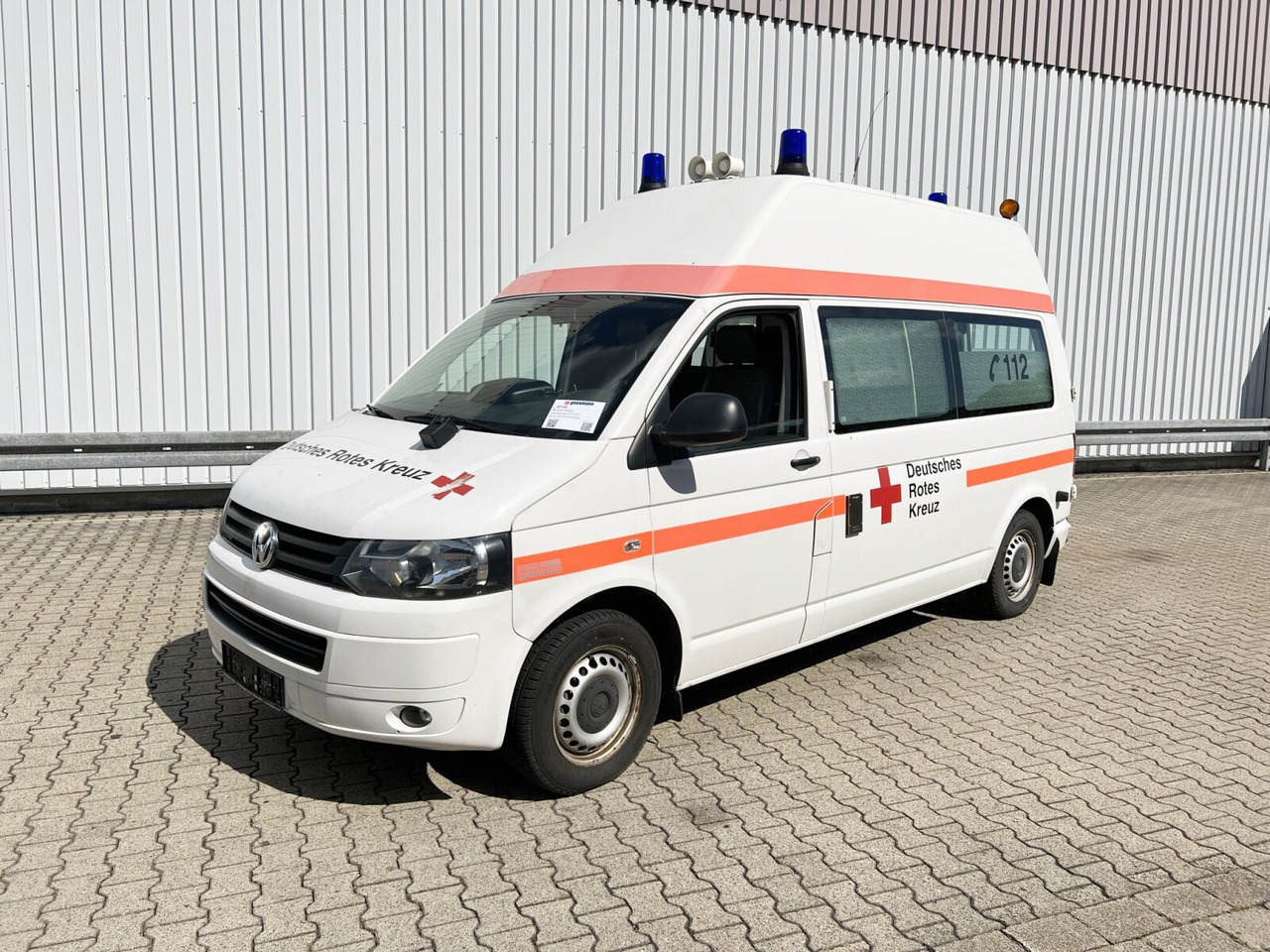 Volkswagen T5 2.0 TDI 4x2 T5 2.0 TDI 4x2, Krankenwagen - Ambulância: foto 1 Volkswagen T5 2.0 TDI 4x2 T5 2.0 TDI 4x2, Krankenwagen - Ambulância: foto 1