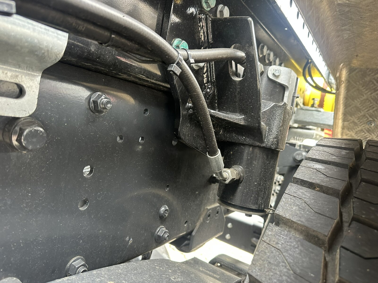 X-Way AD360X48Z 8x4 X-Way AD360X48Z 8x4, Motorabtrieb, Navi, Schub-Knick - Camião polibenne: foto 4 X-Way AD360X48Z 8x4 X-Way AD360X48Z 8x4, Motorabtrieb, Navi, Schub-Knick - Camião polibenne: foto 4