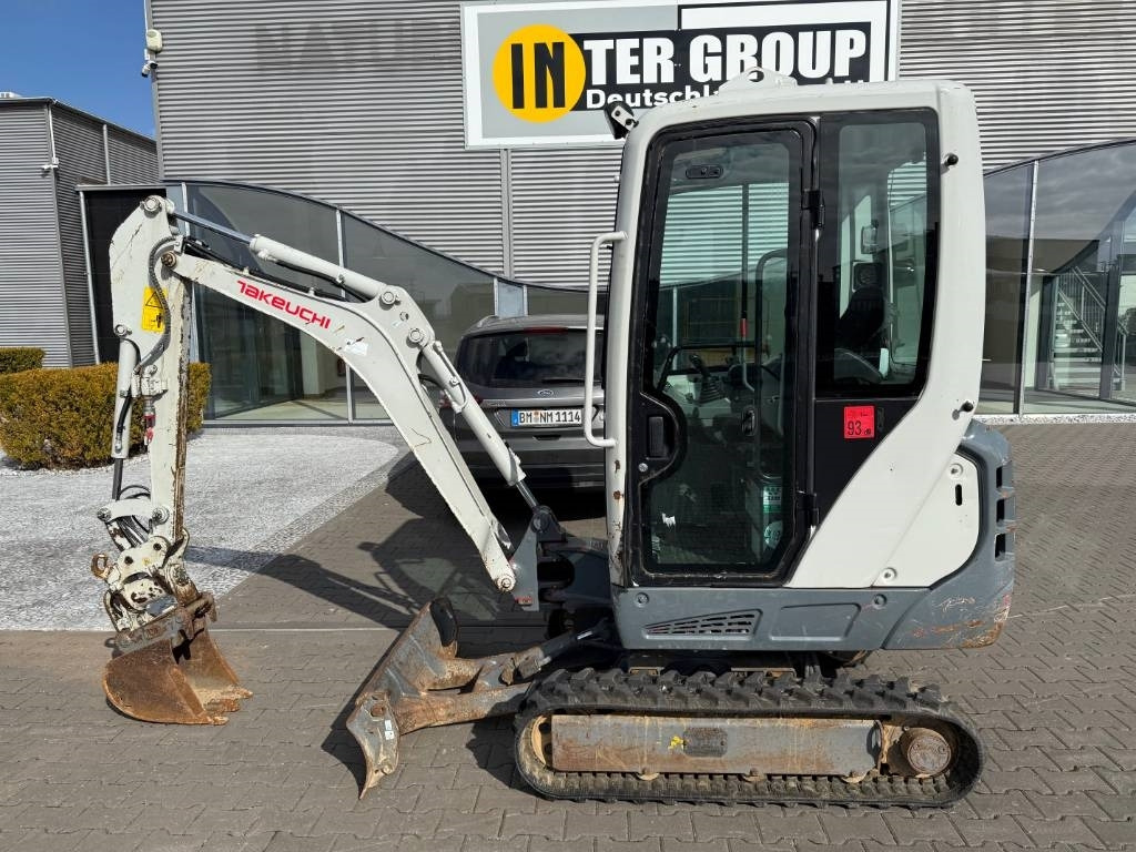 Takeuchi TB 216 Powertilt - Mini escavadeira: foto 1 Takeuchi TB 216 Powertilt - Mini escavadeira: foto 1