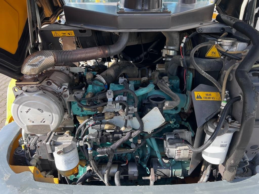 Pá carregadora de rodas Volvo L 35 G: foto 16