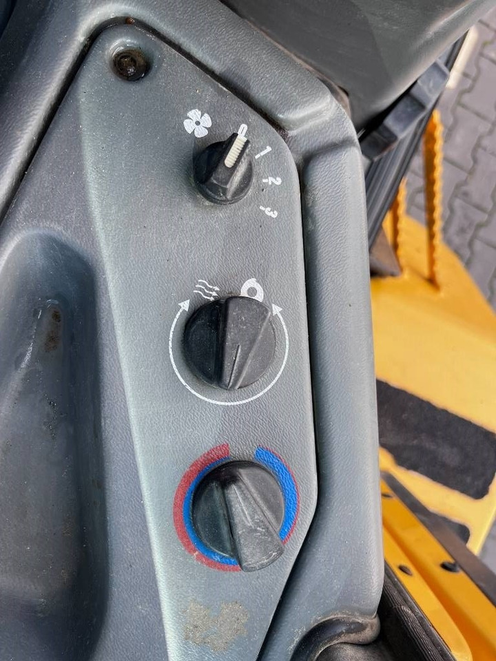 Pá carregadora de rodas Volvo L 35 G: foto 26