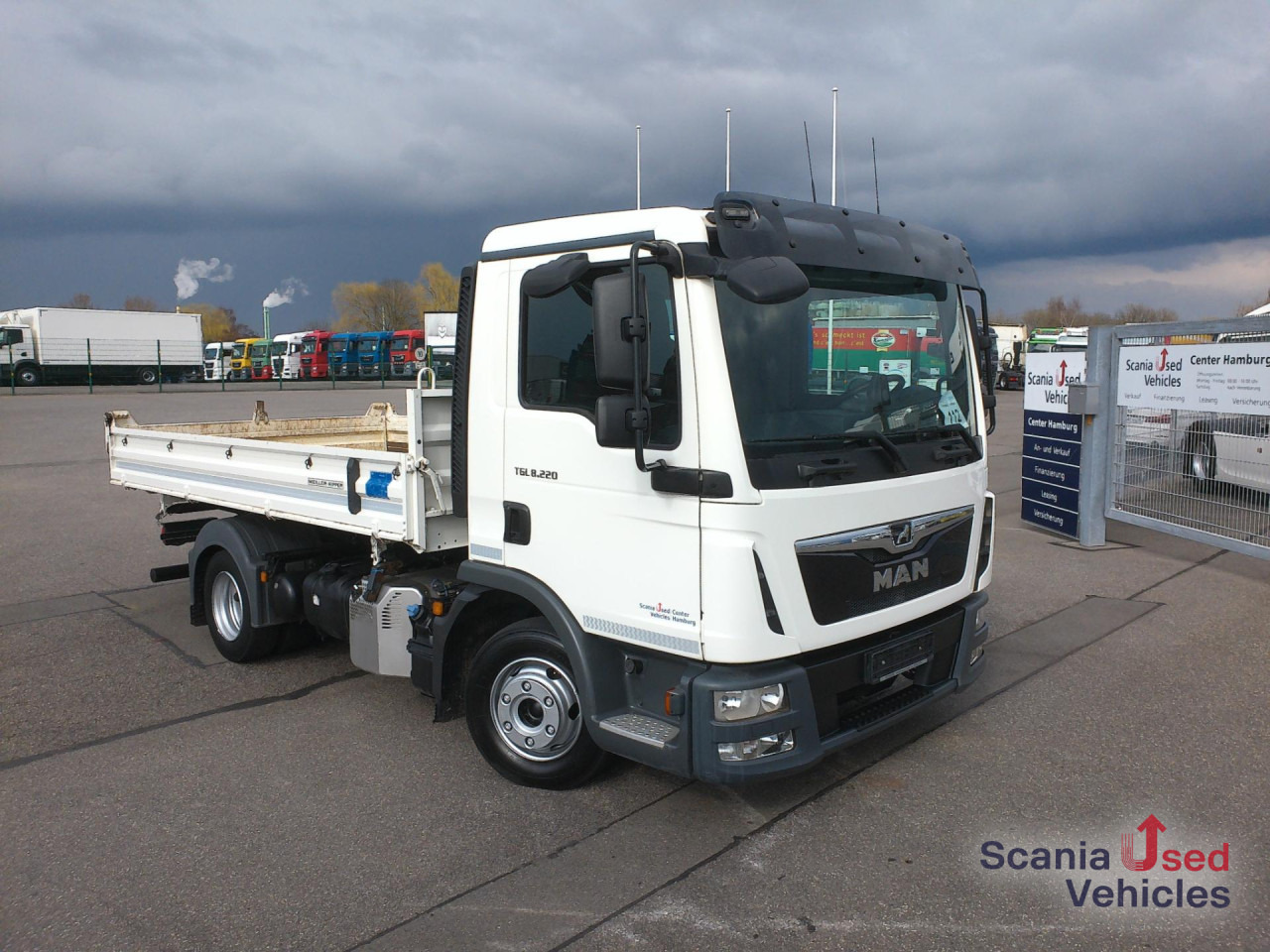 Carrinha basculante MAN 8.220 Meiler Dreiseiten-Kipper Top Zustand !!!: foto 1