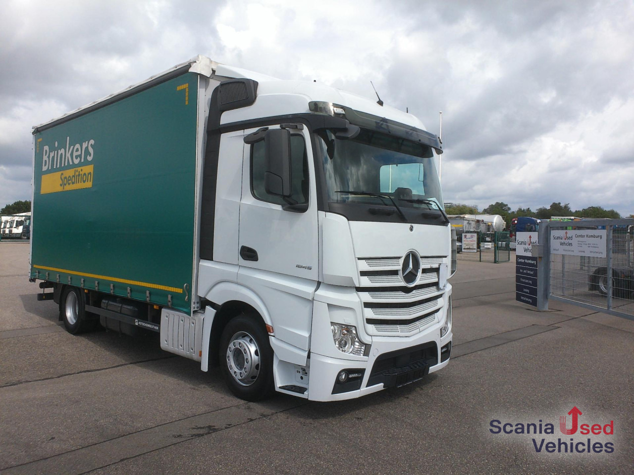 MERCEDES-BENZ Actros 1845 L - Camião de lona: foto 1 MERCEDES-BENZ Actros 1845 L - Camião de lona: foto 1