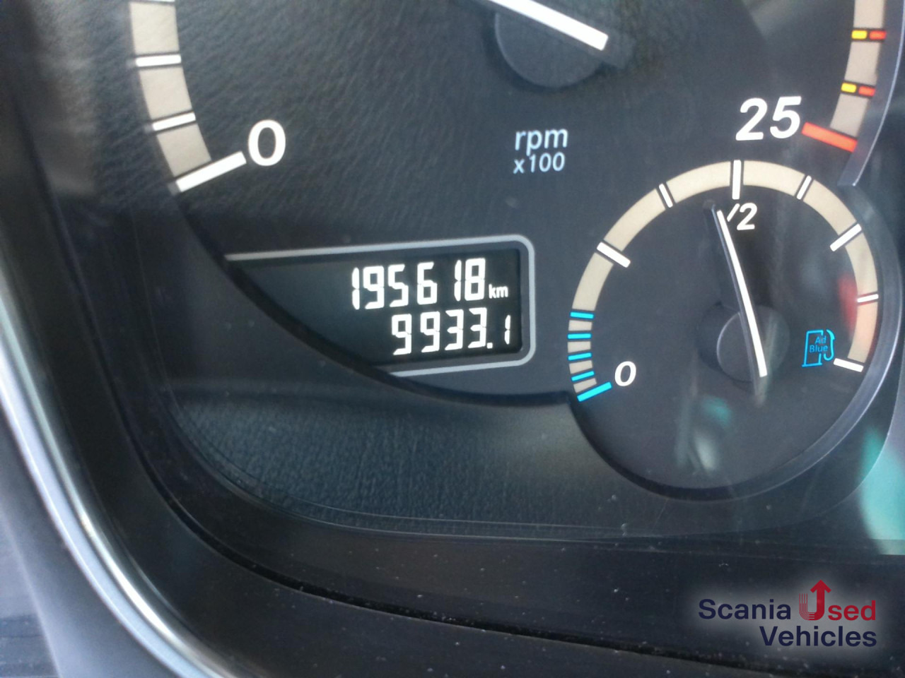 MERCEDES-BENZ Actros 2533L Volumen - Camião de lona: foto 3 MERCEDES-BENZ Actros 2533L Volumen - Camião de lona: foto 3