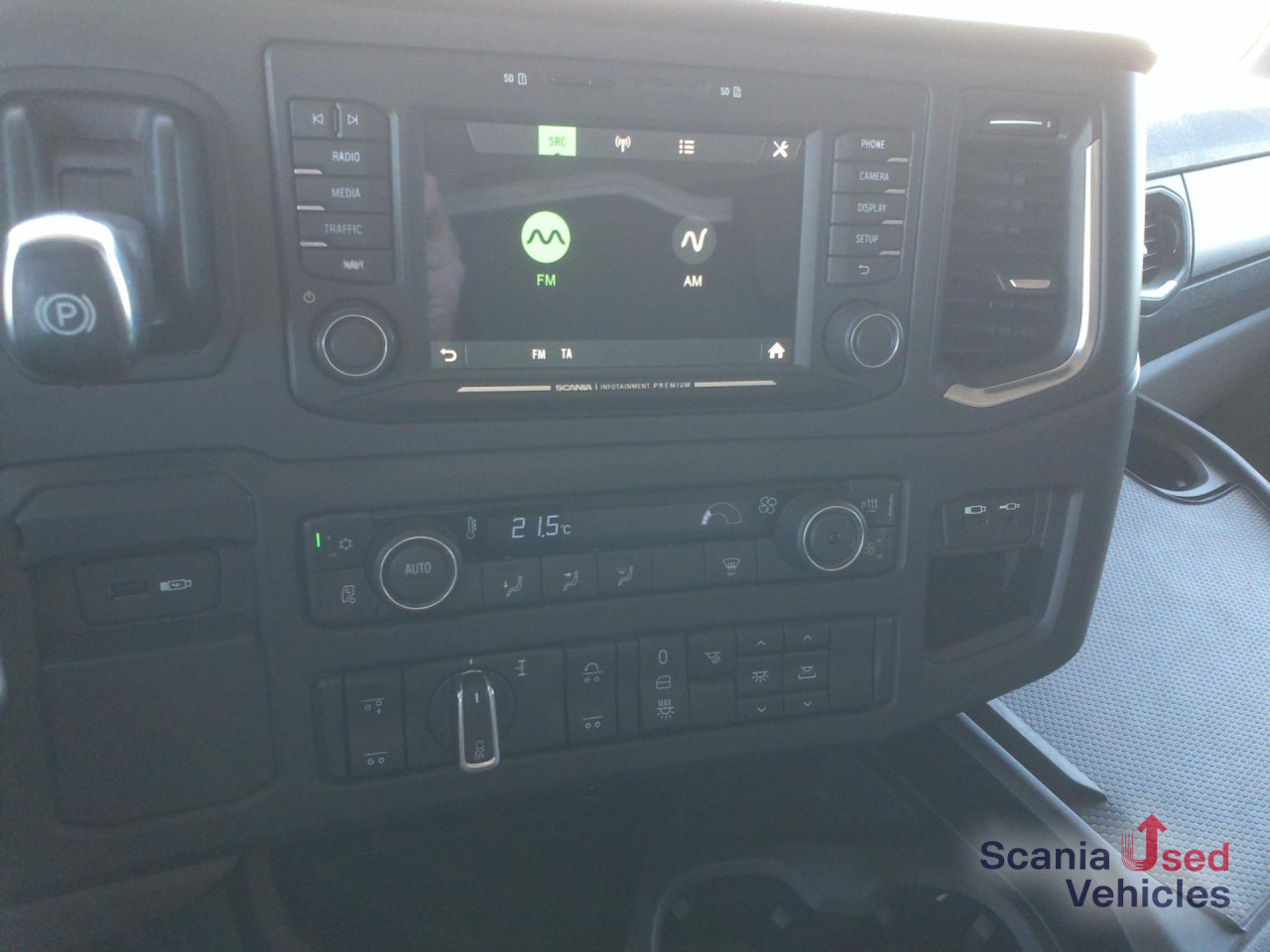 SCANIA G 410 B6x2*4NA Lenk- Liftachse, Boardwand - Camião de lona: foto 4 SCANIA G 410 B6x2*4NA Lenk- Liftachse, Boardwand - Camião de lona: foto 4