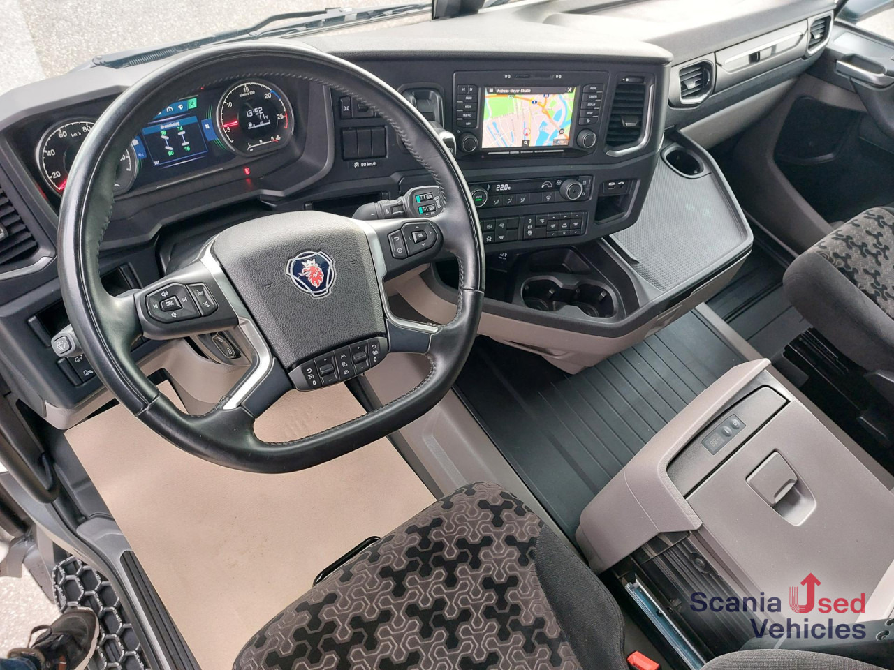 SCANIA R 460 A4x2NA,SUPER, 2 Kreis Hydraulik, NAVI, Stand - Tractor: foto 5 SCANIA R 460 A4x2NA,SUPER, 2 Kreis Hydraulik, NAVI, Stand - Tractor: foto 5