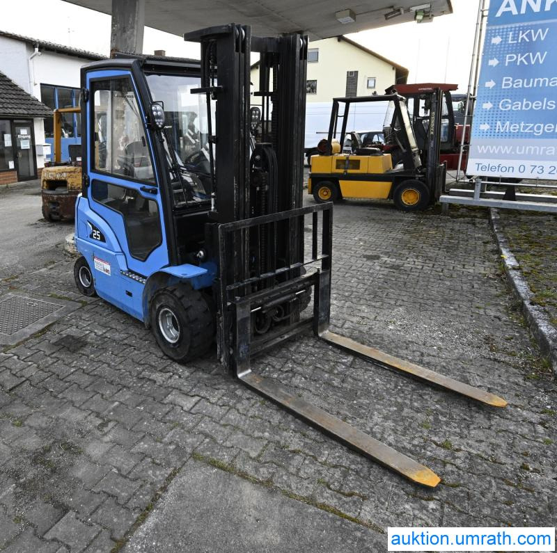 Hangcha Elektrostapler Gabelstapler Hangcha CPD 25 XD4 - S126 Lithium Ionen Akku Kabine Vollfreihub Triplexmast mit Seitenschieber - Empilhador elétrico: foto 2 Hangcha Elektrostapler Gabelstapler Hangcha CPD 25 XD4 - S126 Lithium Ionen Akku Kabine Vollfreihub Triplexmast mit Seitenschieber - Empilhador elétrico: foto 2