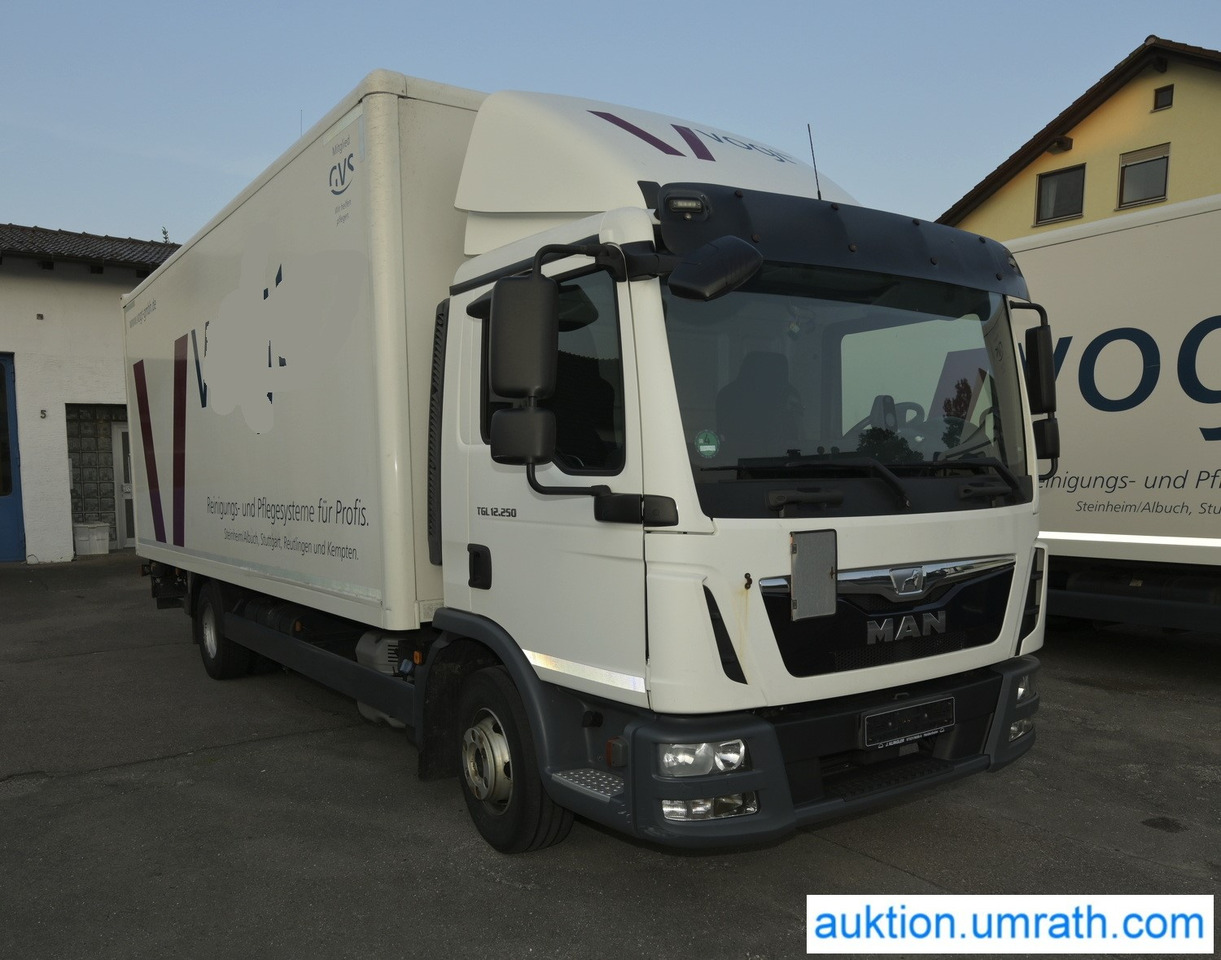 MAN (V182) TGL 12.250 4x2 L/BL Koffer Ladebordwand Klimaautomatik NAVI Luftfederung Automatikgetriebe EURO 6 - Camião furgão: foto 3 MAN (V182) TGL 12.250 4x2 L/BL Koffer Ladebordwand Klimaautomatik NAVI Luftfederung Automatikgetriebe EURO 6 - Camião furgão: foto 3
