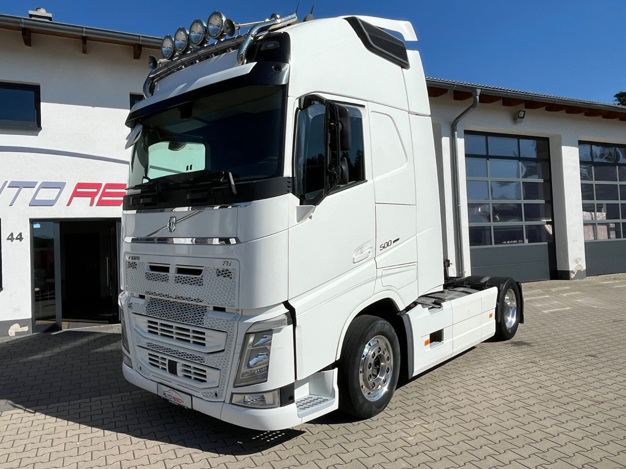 Volvo FH 500 Lowdeck Mega Standklima NAVI - Tractor: foto 2 Volvo FH 500 Lowdeck Mega Standklima NAVI - Tractor: foto 2