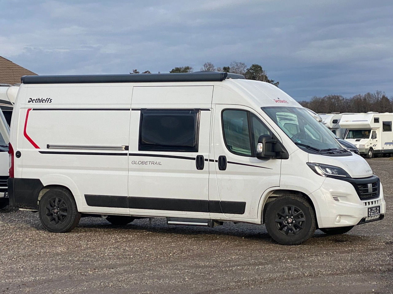 Dethleffs Globetrail CVD 600 DK Classic - Campervan: foto 3 Dethleffs Globetrail CVD 600 DK Classic - Campervan: foto 3