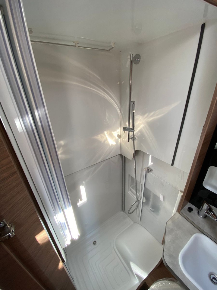 Autocaravana perfilada Knaus TOURER Vansation 500 MQ,4 Personen,AHK,slidebett: foto 18
