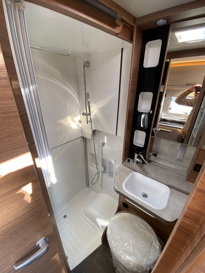 Autocaravana perfilada Knaus TOURER Vansation 500 MQ,4 Personen,AHK,slidebett: foto 17