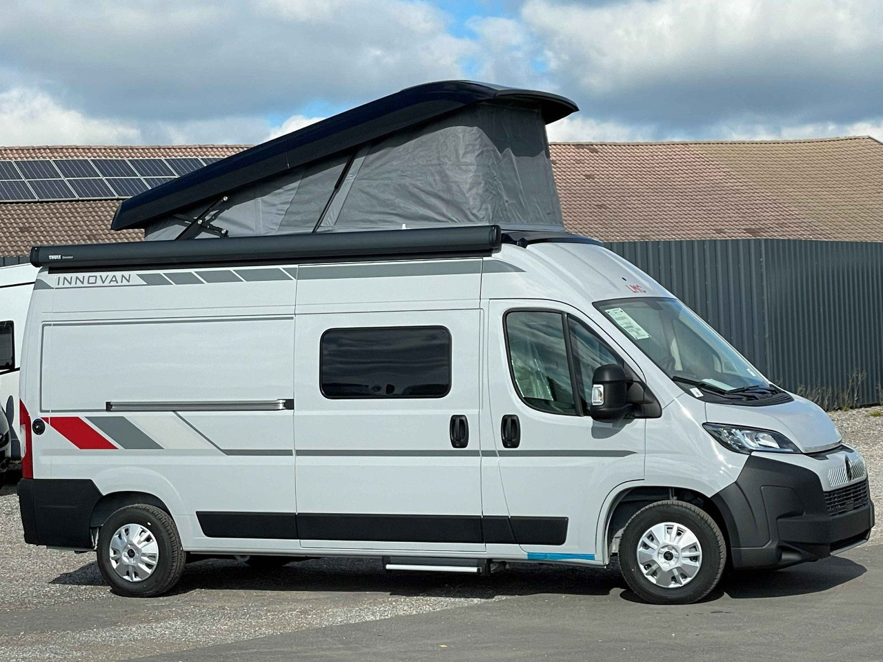 LMC INNOVAN 600 ,ASD, Aufstelldach,26 Modell,Navi - Campervan: foto 4 LMC INNOVAN 600 ,ASD, Aufstelldach,26 Modell,Navi - Campervan: foto 4
