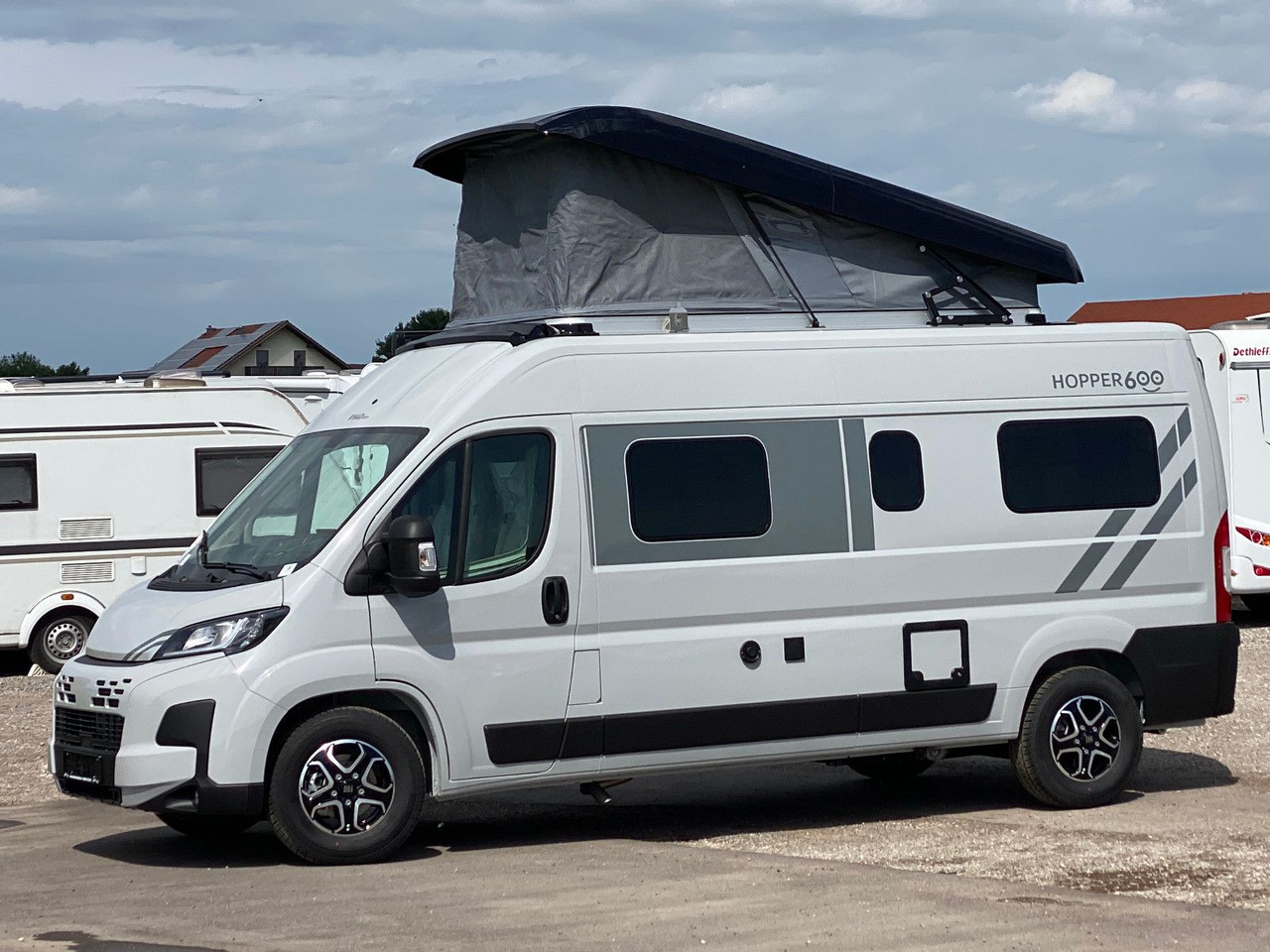 LMC INNOVAN 600 Fiat ,Aufstelldach,Modell 25 - Campervan: foto 4 LMC INNOVAN 600 Fiat ,Aufstelldach,Modell 25 - Campervan: foto 4
