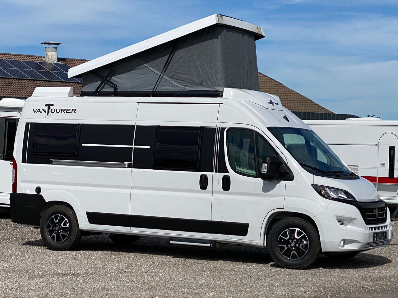 VANTourer 600 D 180PS, mit Aufstelldach,Navi,Markise - Campervan: foto 1 VANTourer 600 D 180PS, mit Aufstelldach,Navi,Markise - Campervan: foto 1