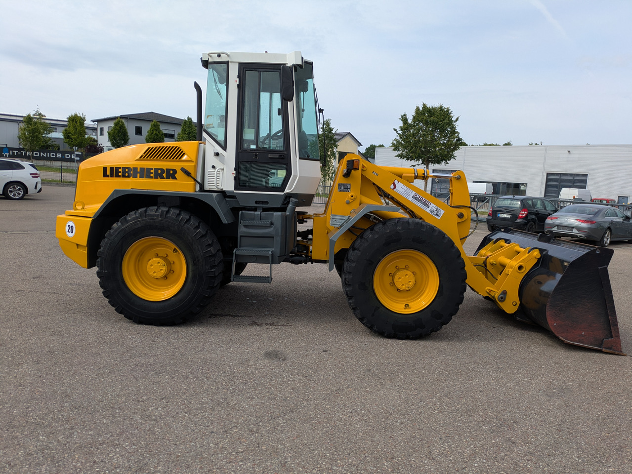 LIEBHERR L514 Radlader Schnellwechsler Schaufel - Pá carregadora de rodas: foto 4 LIEBHERR L514 Radlader Schnellwechsler Schaufel - Pá carregadora de rodas: foto 4