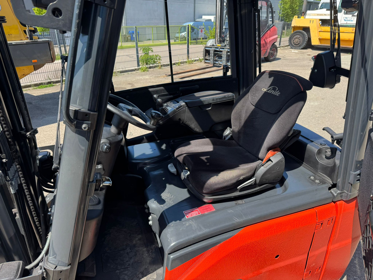 Linde E20L-02 Triplex Elektro Zinkenverstellgerät - Empilhador elétrico: foto 5 Linde E20L-02 Triplex Elektro Zinkenverstellgerät - Empilhador elétrico: foto 5