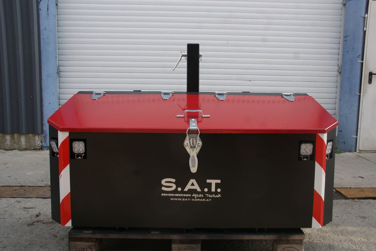 SAT-Transportkiste mit LED - Contrapeso para Máquina agrícola: foto 2 SAT-Transportkiste mit LED - Contrapeso para Máquina agrícola: foto 2
