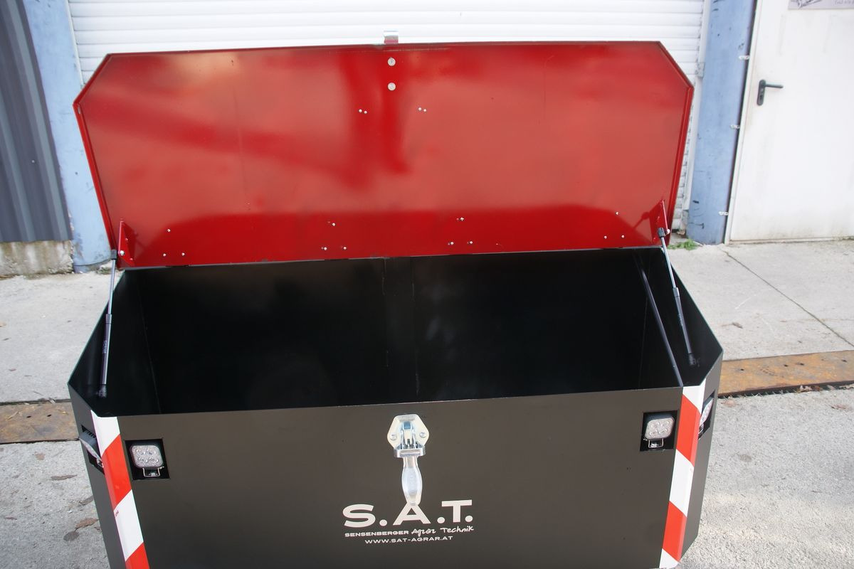SAT-Transportkiste mit LED - Contrapeso para Máquina agrícola: foto 5 SAT-Transportkiste mit LED - Contrapeso para Máquina agrícola: foto 5