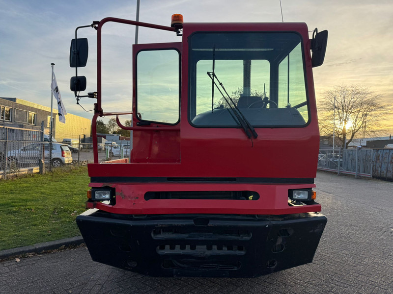 Terberg YT182 / Klima / NL Truck - Tractor de terminal: foto 5 Terberg YT182 / Klima / NL Truck - Tractor de terminal: foto 5