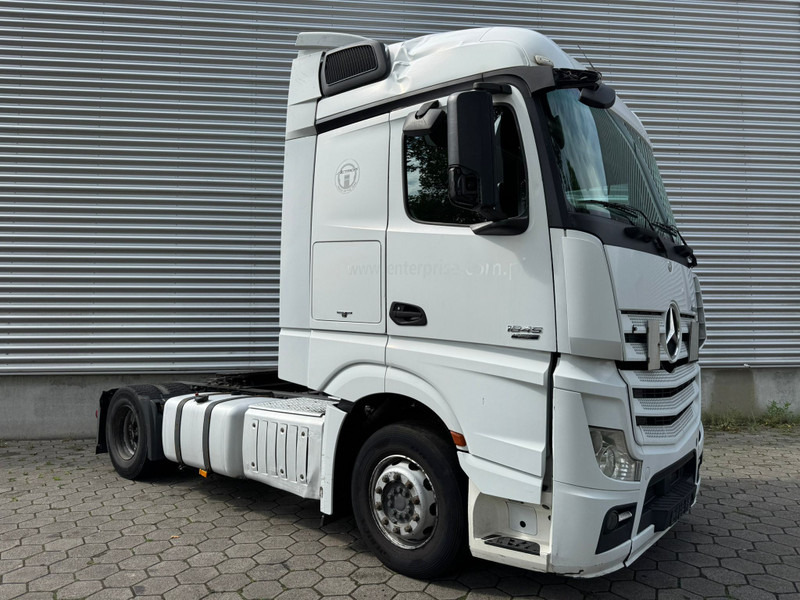 Mercedes-Benz Actros 1845 / Euro 5 / 2 Tanks / 2 In Stock - Tractor: foto 2 Mercedes-Benz Actros 1845 / Euro 5 / 2 Tanks / 2 In Stock - Tractor: foto 2