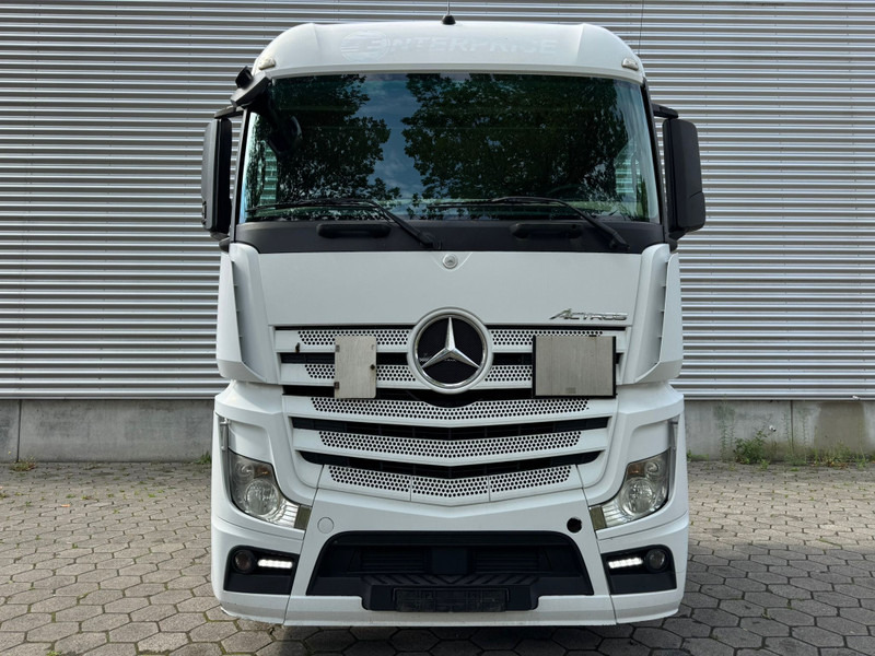 Mercedes-Benz Actros 1845 / Euro 5 / 2 Tanks / 2 In Stock - Tractor: foto 4 Mercedes-Benz Actros 1845 / Euro 5 / 2 Tanks / 2 In Stock - Tractor: foto 4