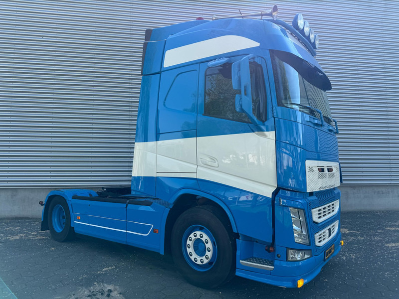 Volvo FH 460 / I-Shift / 2 Tanks / Tuv: 2-2026 / NL Truck - Tractor: foto 2 Volvo FH 460 / I-Shift / 2 Tanks / Tuv: 2-2026 / NL Truck - Tractor: foto 2